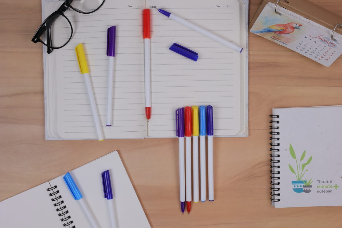 Grace Milky Plastic Pen (P-3.1)